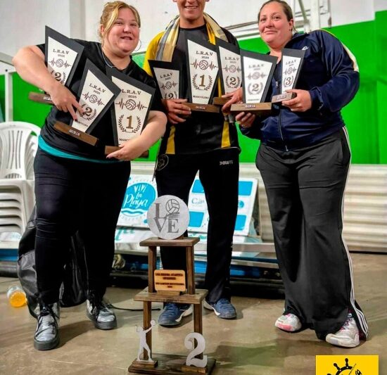Nueve trofeos para los equipos de Vóley del Pesca en la Liga de Vóley de Inferiores