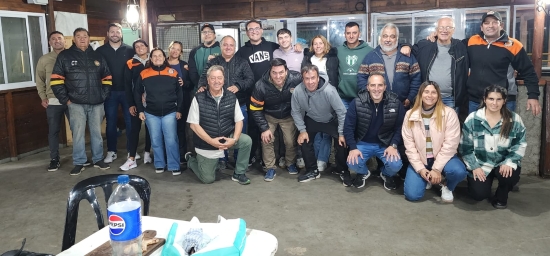 El Club de Pesca participó de la reunión por la futura cancha de hockey sintético en La Costa