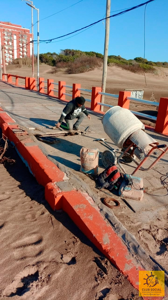 EL CLUB CONTINÚA CON LOS TRABAJOS DE MANTENIMIENTO Y REPARACIÓN DEL MUELLE DE PESCA