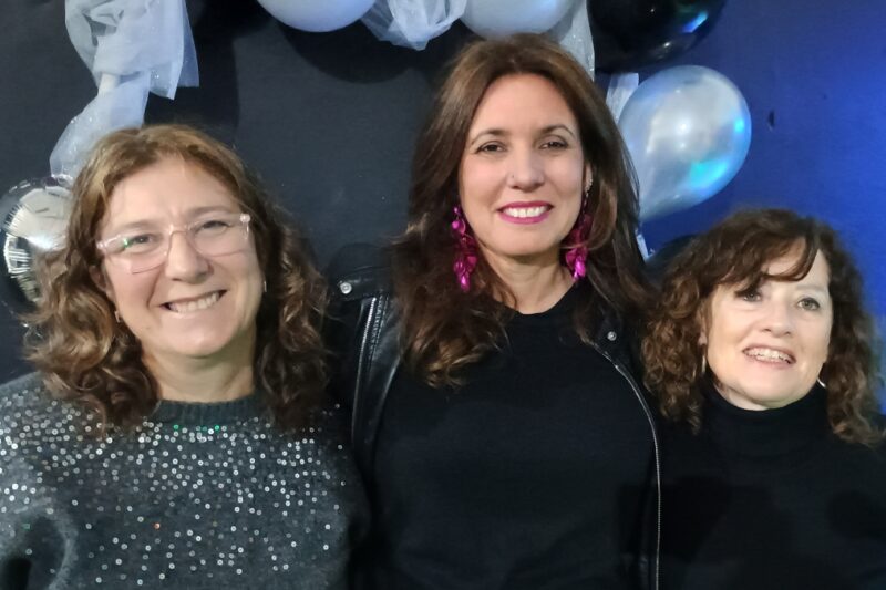 Música, diversión y solidaridad en el Bingo Musical Noche de Chicas