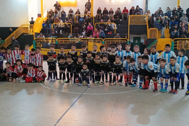 Una jornada de fútbol y formación reunió a cuatro escuelitas en el Club de Pesca